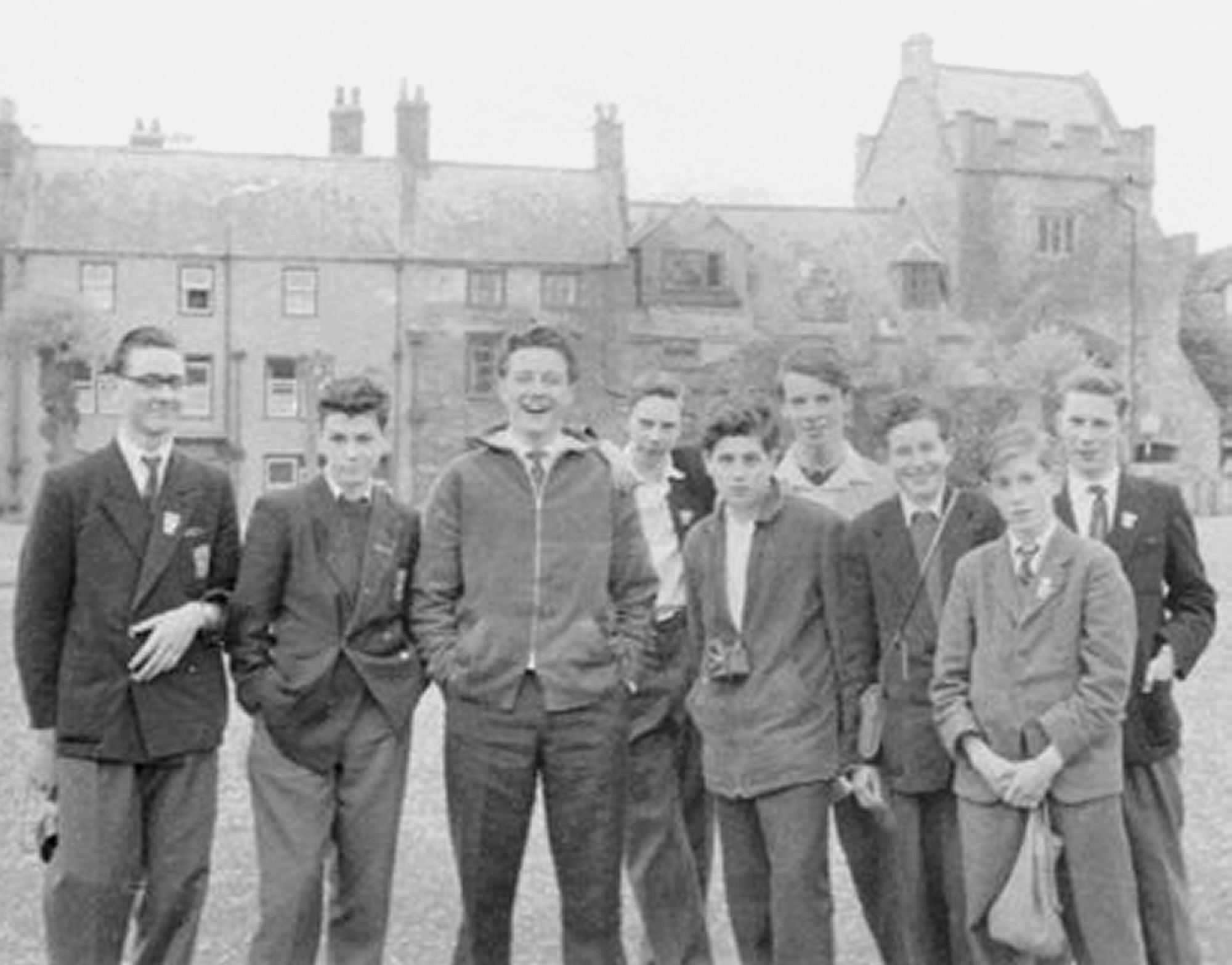 {short description of image}