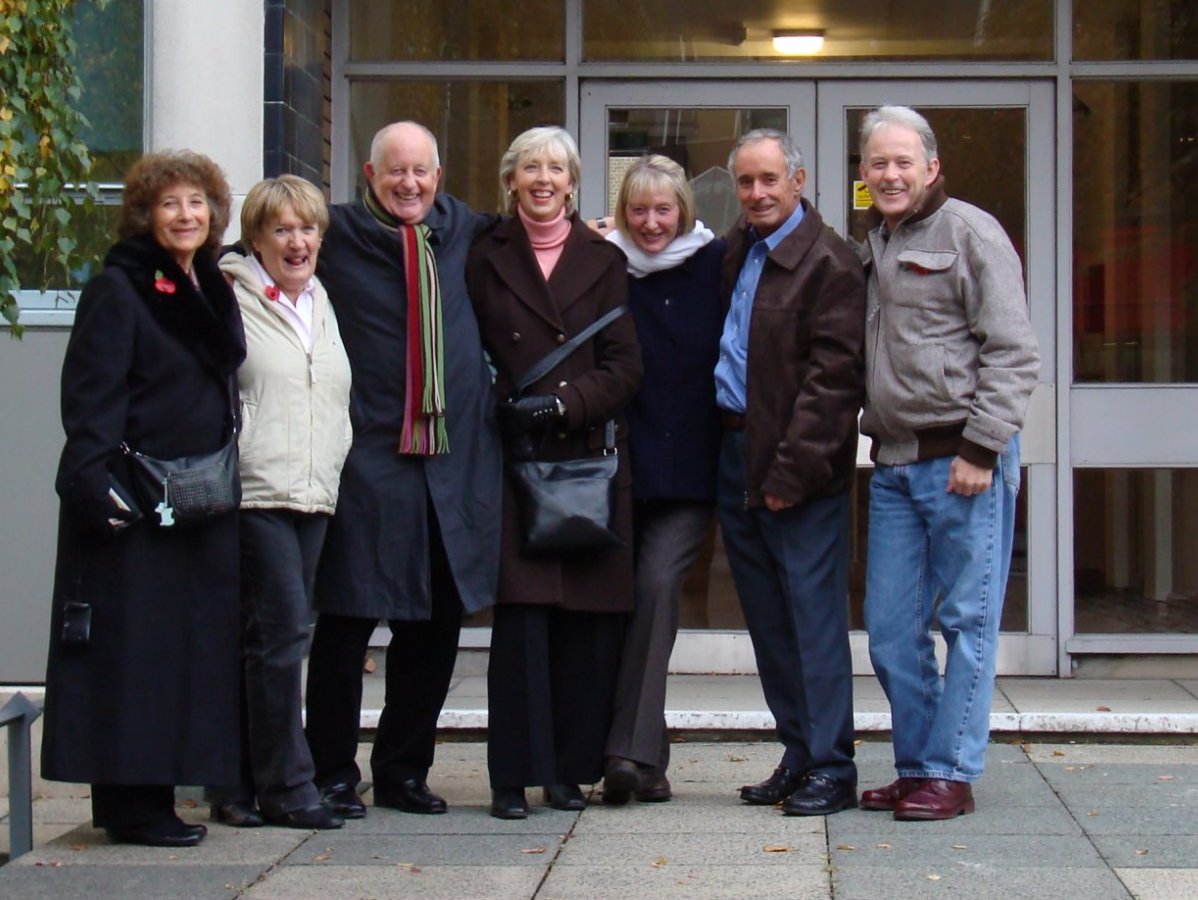 {short description of image}